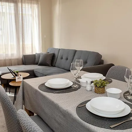 アパート Bright One-bedroom Flat With Balcony I Quiet Area By Flat Mаnаger