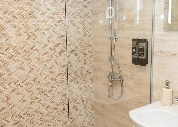 Bright One-bedroom Flat With Balcony I Quiet Area By Flat Mаnаger شقة